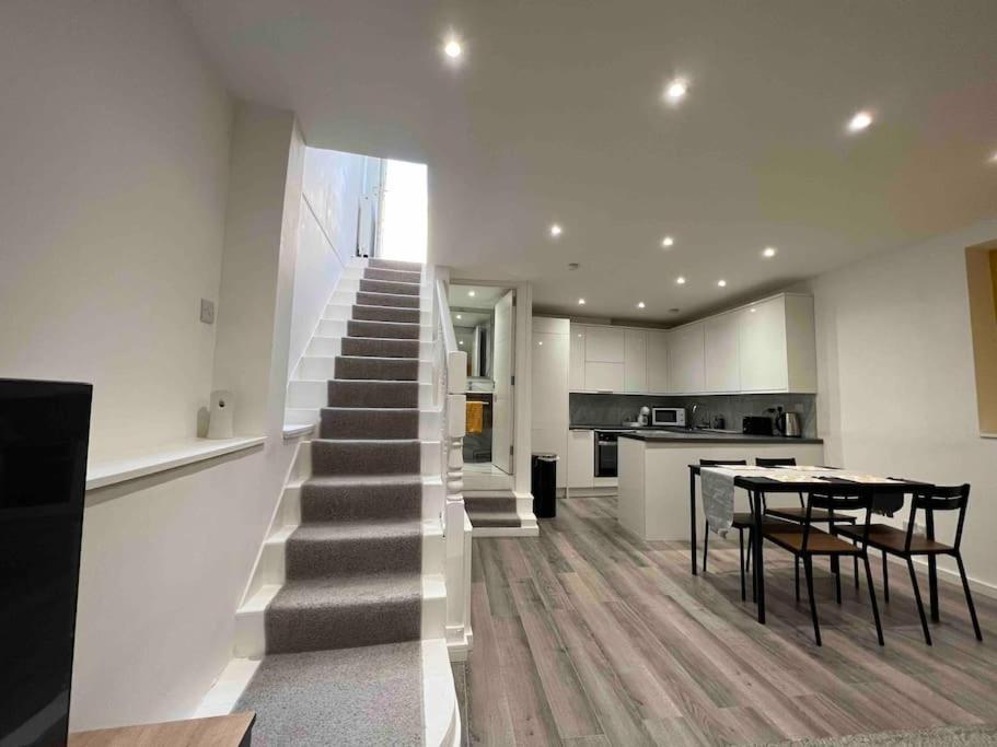 Stunning 3Br Maisonette In Brixton London Kültér fotó